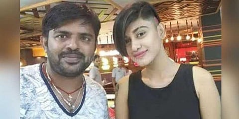 சிகிச்சைக்காக புது கெட்-அப்? ஓவியாவுக்கு என்ன ஆச்சு?