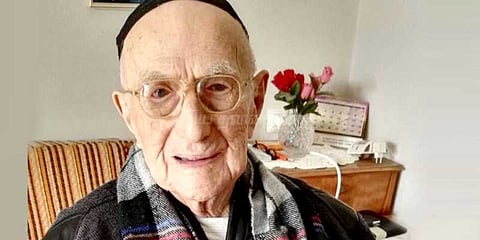 உலகின் அதிக வயதான மனிதர் காலமானார்