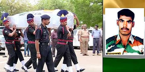 ராணுவ வீரர் இளையராஜா உடல் அடக்கம் செய்யப்பட்டது.