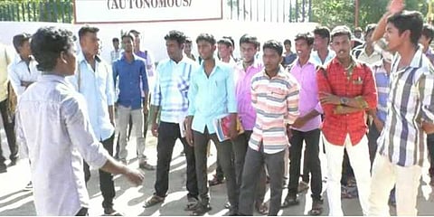 ஓ.ன்.ஜி.சி நிறுவனத்தை வெளியேற்றக் கோரி மாணவர்கள் போராட்டம்