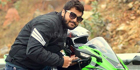 பைக் ரேஸில் ஈடுபட்ட 24 வயது இளைஞர் உயிரிழப்பு