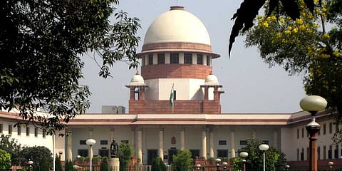 மருத்துவப் படிப்பு மாணவர் சேர்க்கைக்கு இடைக்காலத் தடை: உச்சநீதிமன்றம்