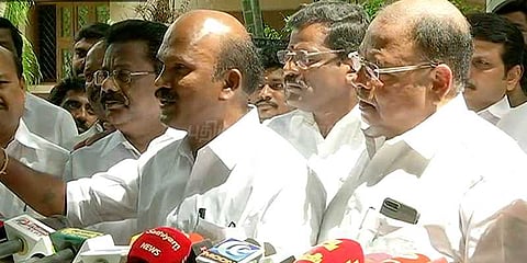 முதலமைச்சர் மாற்றப்படுவார்: முன்னாள் அமைச்சர் எச்சரிக்கை