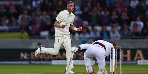 வென்றது இங்கிலாந்து: பிராட் சாதனை