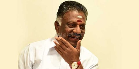 ஓபிஎஸ் வீட்டிற்கு அமைச்சர்கள் வருகை