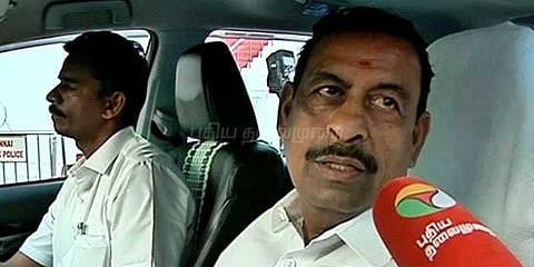 சசிகலாவை நீக்குவது பற்றி வைத்திலிங்கம் பேசியதற்கு அமைச்சர் ஓஎஸ் மணியன் எதிர்ப்பு