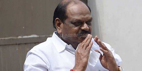 அதிமுக-விலிருந்து வைத்திலிங்கம் நீக்கம்: டிடிவி தினகரன் அதிரடி