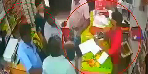 தாக்குதல் நடத்திய விசிக நிர்வாகி இடைநீக்கம்