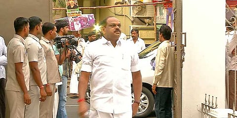 கட்சியிலிருந்து நீக்க டிடிவிக்கு அதிகாரம் கிடையாது: வைத்திலிங்கம்