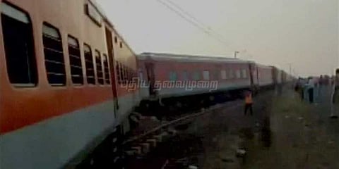 உ.பியில் மீண்டும் ஒரு எக்ஸ்பிரஸ் ரயில் தடம் புரண்டது - 75பேர் படுகாயம்
