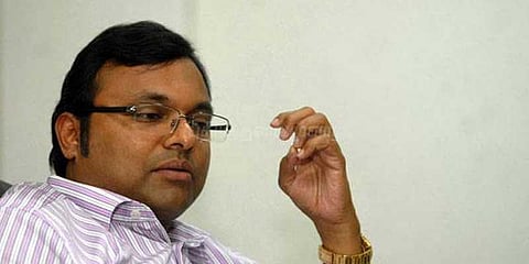 ஐ.என்.எக்ஸ் மீடியா வழக்கு: டெல்லி சென்றடைந்தார் கார்த்தி சிதம்பரம்