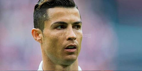 ரொனால்டோவுக்கு ஐரோப்பிய கால்பந்து சம்மேளன விருது