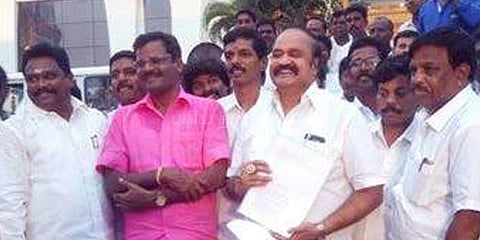 மீண்டும் பழைய விடுதிக்கு மாறும் டிடிவி ஆதரவு எம்எல்ஏக்கள்