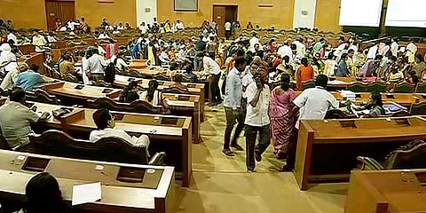 மருத்துவம் பயில போலி முகவரி: கேரள மாணவர்கள் விலகல்