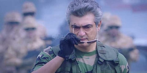 விவேகம் விமர்சனம்: ப்ளூசட்டைக்கு ஆதரவாக பிரபல பாடகர்!