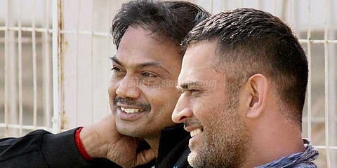 ஒரு காலே போனாலும் பாக். அணியுடன் விளையாடுவேன்: தோனியின் விடாமுயற்சி!