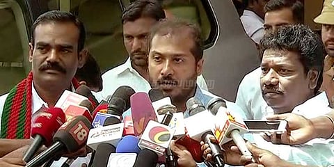 பாஜக-வின் சூழ்ச்சிக்கு பலியாகி விடக்கூடாது: அதிமுக கூட்டணி கட்சி எம்எல்ஏ-க்கள் அறிவுறுத்தல்