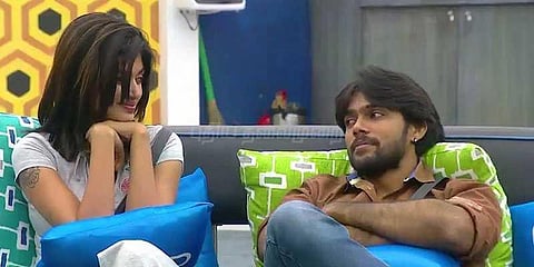 ஓவியா மீது ஆரவுக்கும் காதலா..?