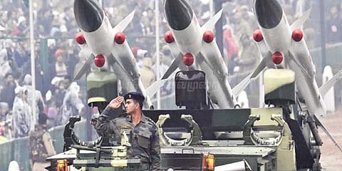 போரிடும் ஆற்றலை மேம்படுத்த ராணுவத்தில் சீர்திருத்தம்: மத்திய அரசு