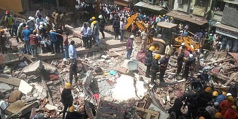 மும்பையில் கட்டிடம் இடிந்து 10 பேர் பலி: 15 பேர் காயம்