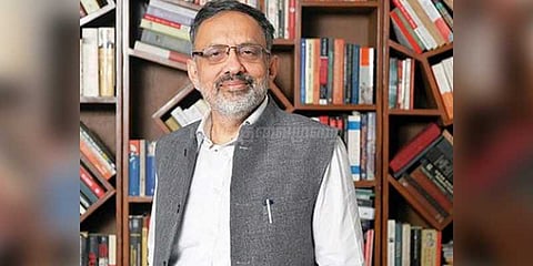 புதிய உள்துறைச் செயலாளர் பதவியேற்பு