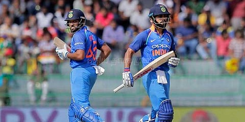 கோலி, ரோகித் அதிரடி சதத்தால் இந்திய அணி 375 ரன்கள் குவிப்பு