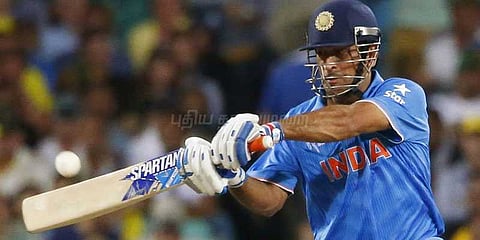 நாட்-அவுட்டில் ஹாட்ரிக்: இலங்கை பந்துவீச்சாளர்களை சோதித்த தோனி