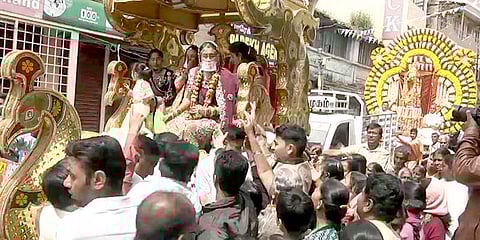 துறவறம் பூண்ட இளம்பெண்