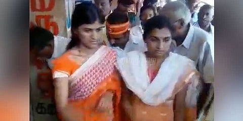 சேலத்தில் போலி மருத்துவரை கையும் களவுமாக பிடித்த ஆட்சியர்