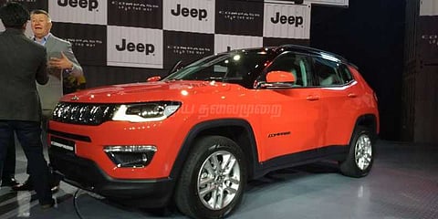 ஜீப் காம்பஸ் மாடலுக்கு அமோக வரவேற்பு - 10 ஆயிரம் கார்கள் முன்பதிவு