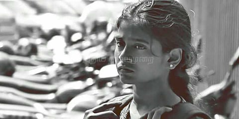 கண்ணீர் வெள்ளத்தில் அனிதாவின் உடல் தகனம்