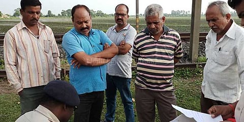 ப்ளூவேல் விளையாட்டால் ரயிலில் பாய்ந்து மாணவன் தற்கொலை