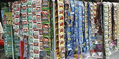 குட்கா, பான் விற்பனைக்கு லஞ்சம் - சிறப்புக் குழு விசாரணை