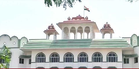 உடனடியாக மருத்துவ பணியிடங்களை நிரப்ப உயர்நீதிமன்றம் உத்தரவு