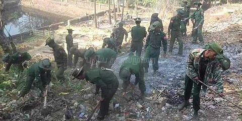 ரோஹிங்யா இஸ்லாமியர்களுக்கு எதிராக கண்ணி வெடிகள் புதைக்கும் மியான்மர்