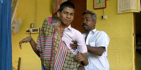 மகனால் பெற்றோர் படும் துயரம்: கருணைக் கொலை செய்ய கோரிக்கை