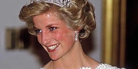 பிரிட்டன் இளவரசி டயானாவின் பொருட்கள் ஏலம்