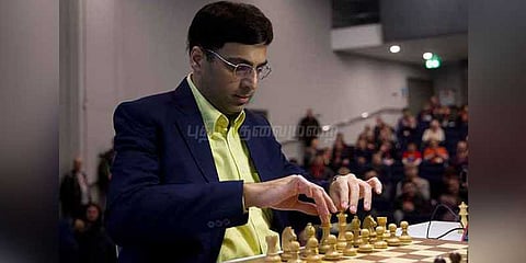 உலகக் கோப்பை செஸ்: நெருக்கடியில் விஸ்வநாதன் ஆனந்த்