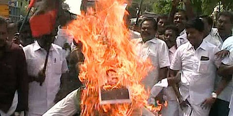 கிருஷ்ணசாமி உருவபொம்மை எரிப்பு