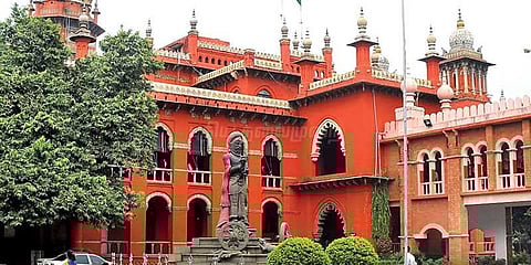 சிலை கடத்தல் வழக்கு: உயர்நீதிமன்றம் சரமாரி கேள்வி