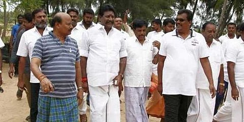 சொகுசு விடுதிக்கு ரூ.18 லட்சம் வாடகை கொடுத்த டிடிவி தரப்பு