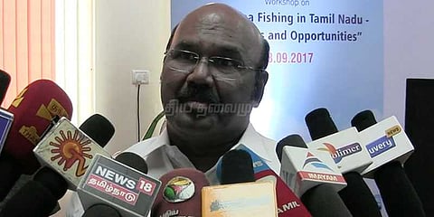 மு.க.ஸ்டாலின் பகல் கனவு காண்கிறார் - அமைச்சர் ஜெயக்குமார்