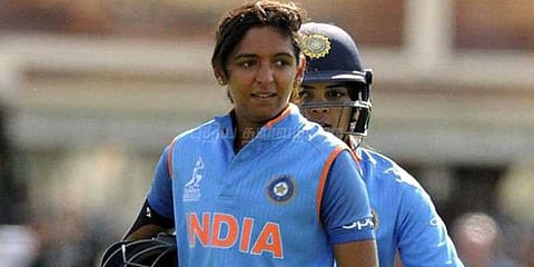 கிரிக்கெட்டில் அசத்திய வீராங்கனைக்கு ரயில்வே துறையில் பதவி உயர்வு