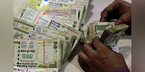 பழைய நோட்டுகளை எண்ண மெஷின்கள் பயன்படுத்தவில்லை: ரிசர்வ் வங்கி