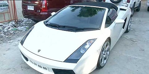 ஓவர் வேகம்: சினிமா தயாரிப்பாளரின் சொகுசு கார் பறிமுதல்!