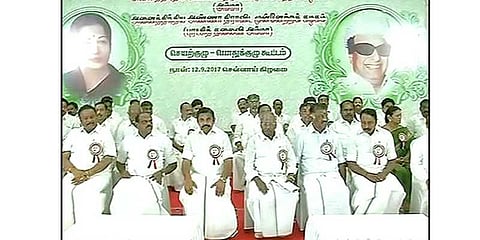 சசிகலா பதவி ரத்து: அதிமுக பொதுக்குழுவின் 12 தீர்மானங்கள்