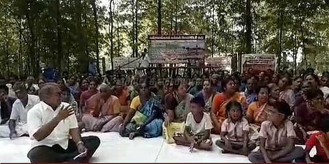 ஆட்சியரின் அழைப்பை புறக்கணித்த கதிராமங்கலம் கிராம மக்கள்