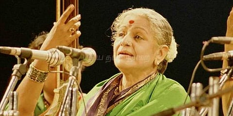 எம்.எஸ்.சுப்புலட்சுமி படம் போட்ட புதிய நூறு ரூபாய் நோட்டு