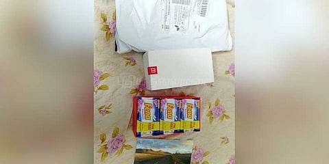 ஆன்லைன் ஷாப்பிங்: ஆர்டர் செய்தது மொபைல்; கிடைத்தது சோப்பு!