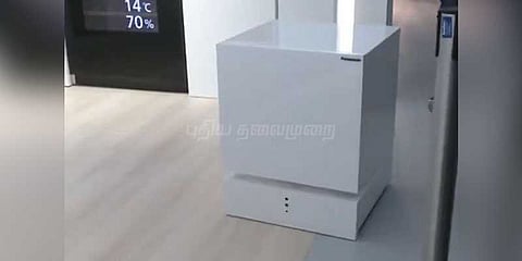 பானசோனிக் நிறுவனத்தின் நகரும் ‘ஃபிர்ட்ஜ்’